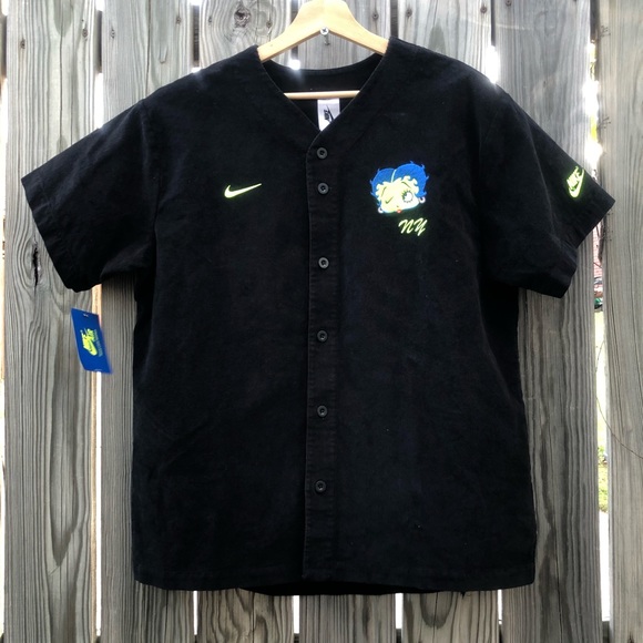 Nike Olivia Kim Betty Boop Embroidered Corduroy - Picture 3 of 7